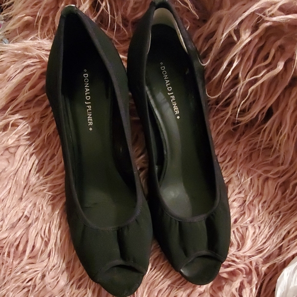 Donald Pliner Peep Toe Wedge Size 9.5 Medium - Picture 2 of 8